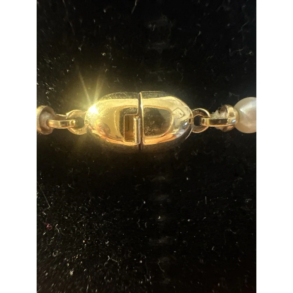Vintage Signed Monet Necklace‎ White/Black Small Faux Pearl Gold Tone 26